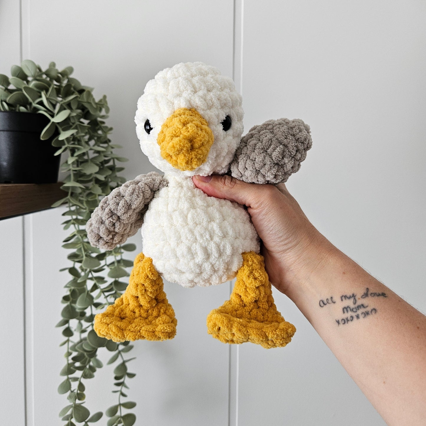 Seagull Beachy Stuffie COLOUR GUIDE + Beak Pattern (Crochet Pattern)