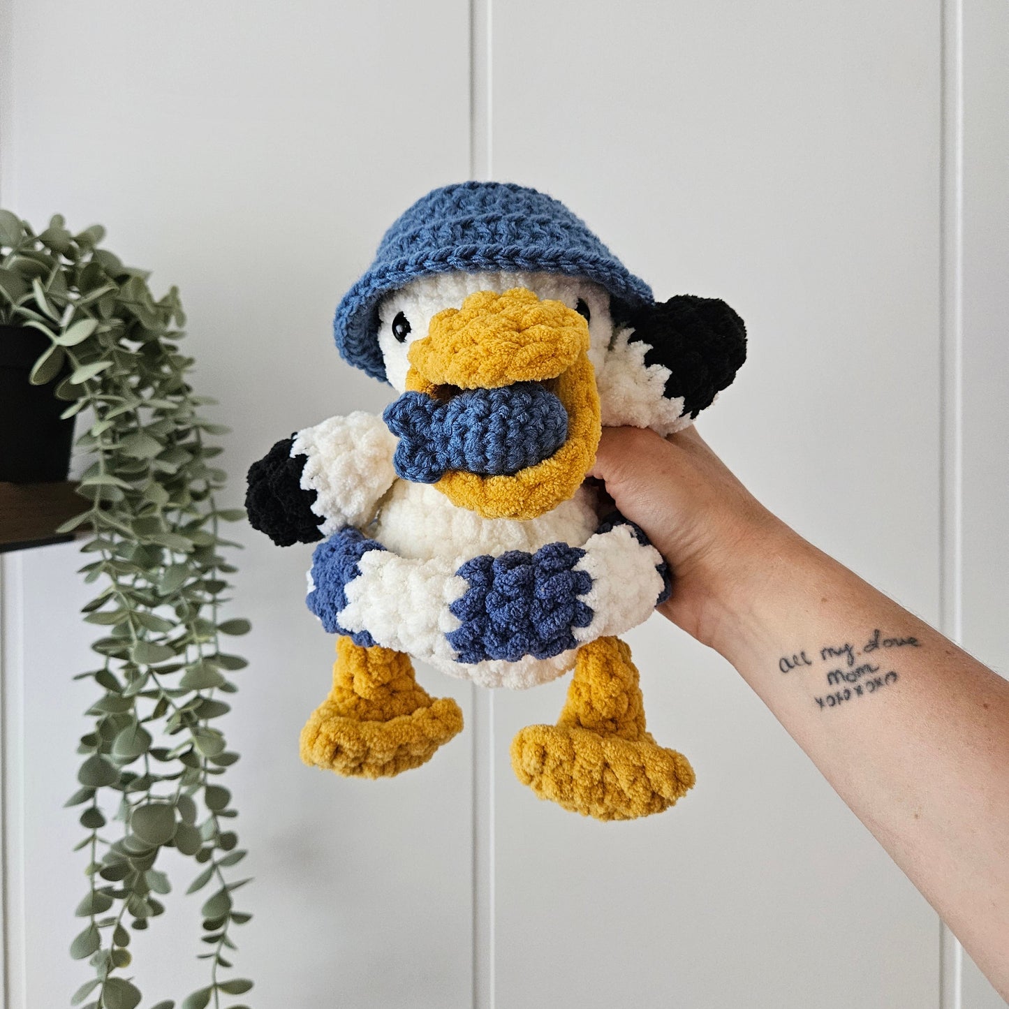 Pelican Beachy Stuffie COLOUR GUIDE + Bill Pattern (Crochet Pattern)