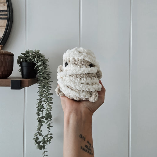 Mummy Chubby Mini Buddy (Crochet Pattern)