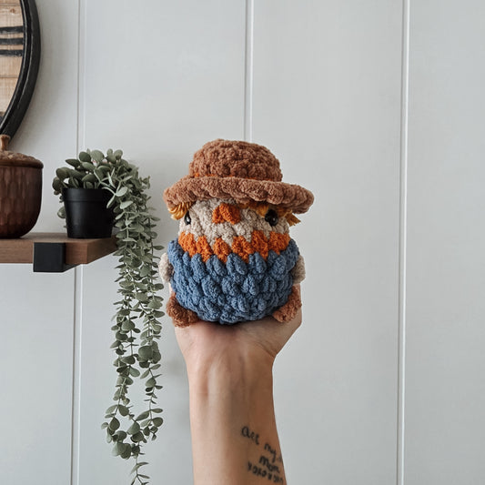 Scarecrow Chubby Mini Buddy (Crochet Pattern)