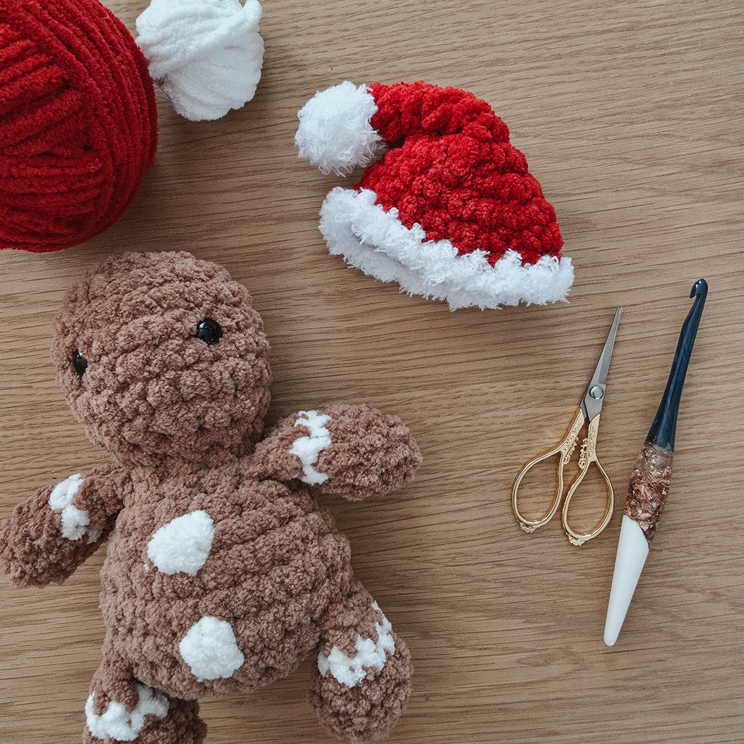 Santa Hat (Crochet Pattern)