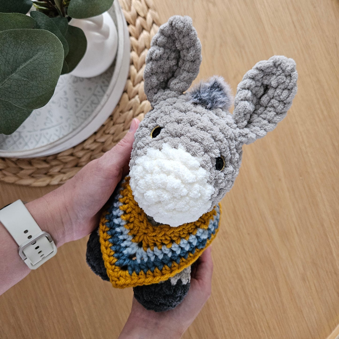 Dutton the Donkey Plushie (Crochet Pattern)