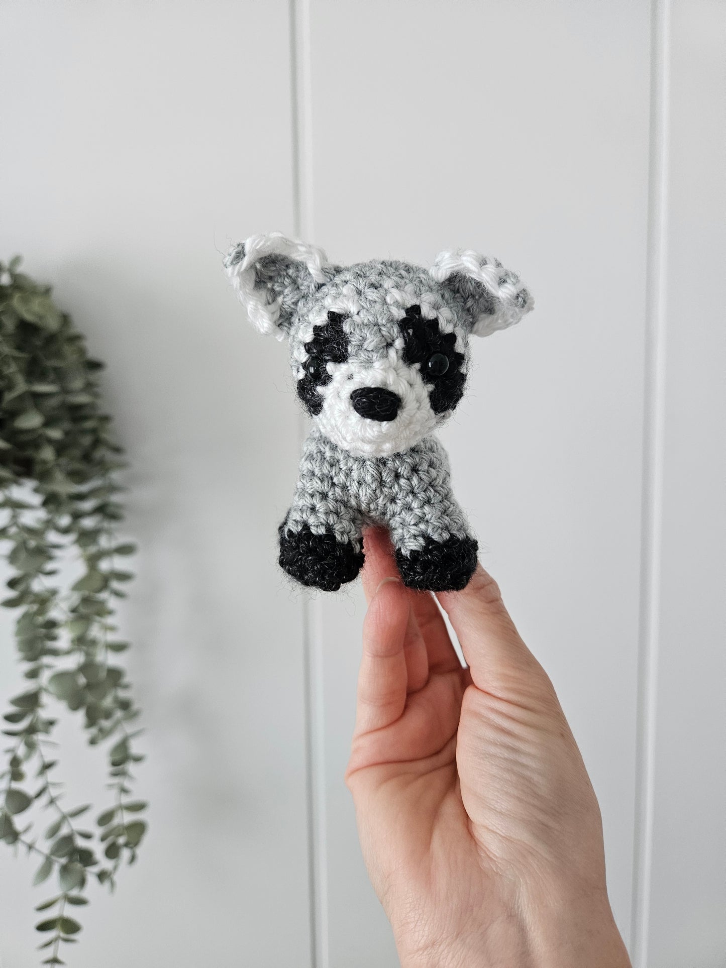 Robbie the Raccoon Plushie (Crochet Pattern)