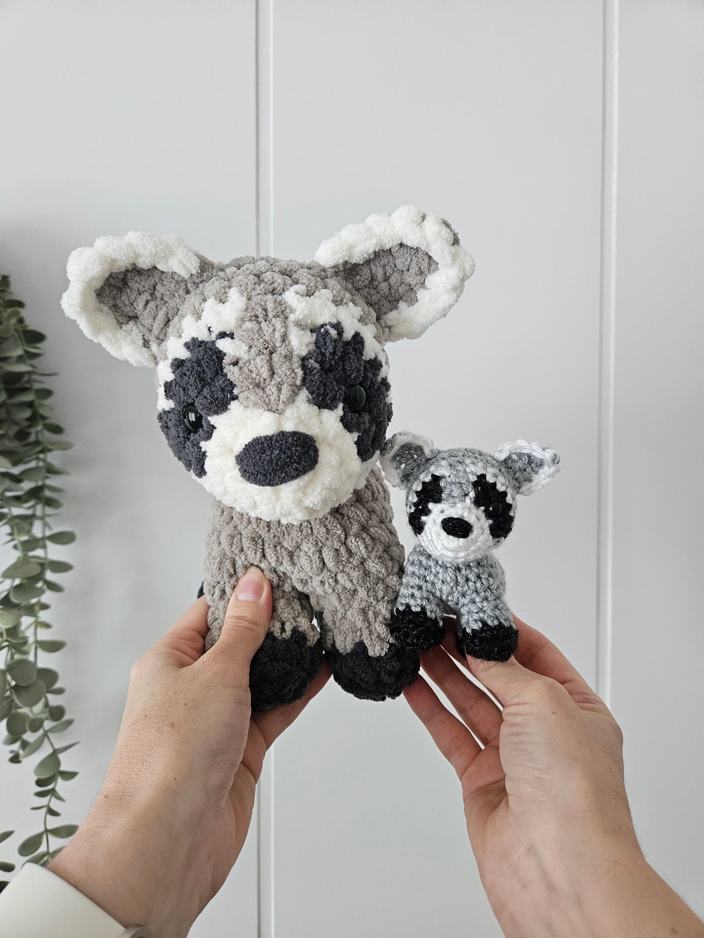 Robbie the Raccoon Plushie (Crochet Pattern)