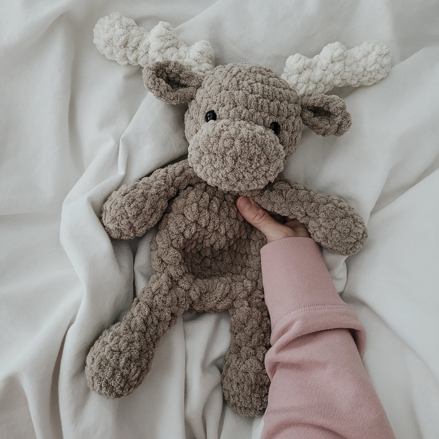 Monty the Moose Snuggler (Crochet Pattern)