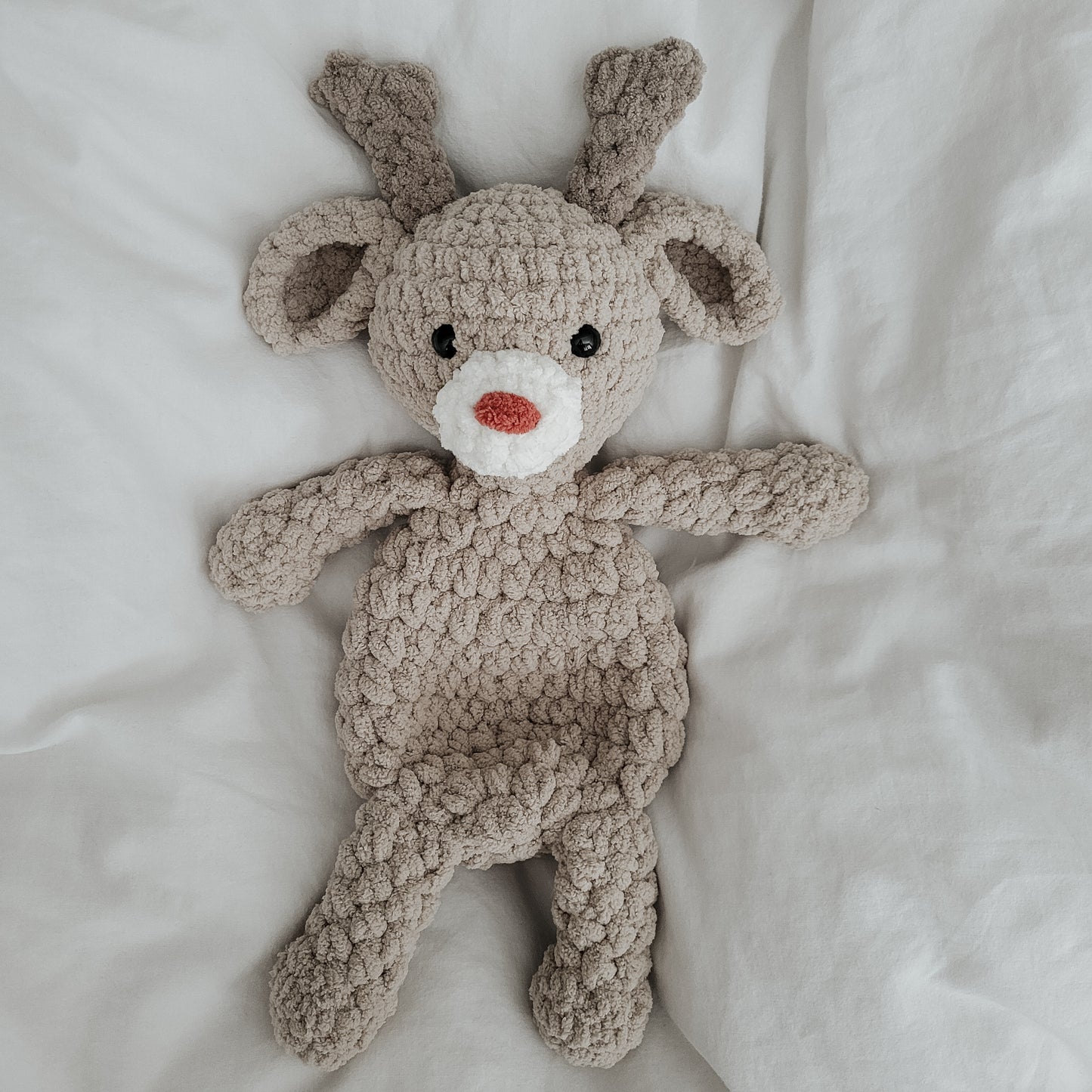 Dixie the Deer Snuggler (Crochet Pattern)