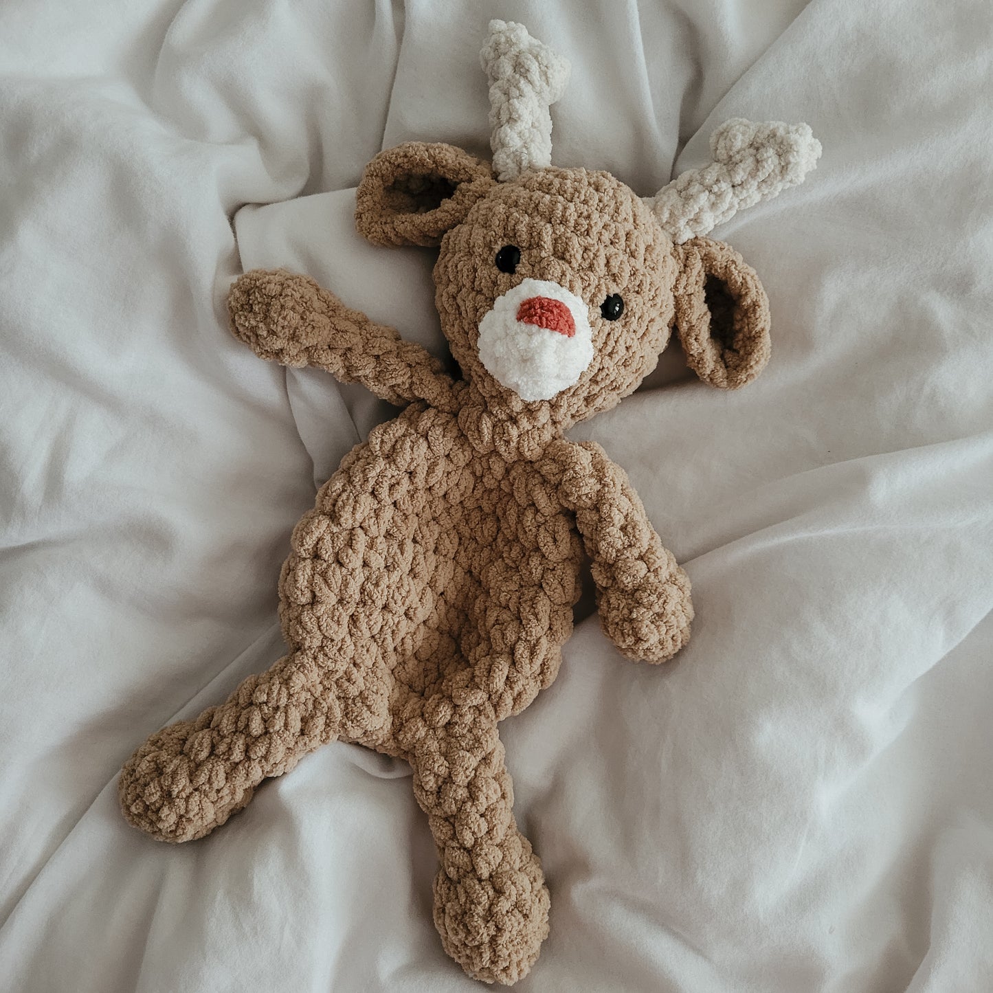 Dixie the Deer Snuggler (Crochet Pattern)