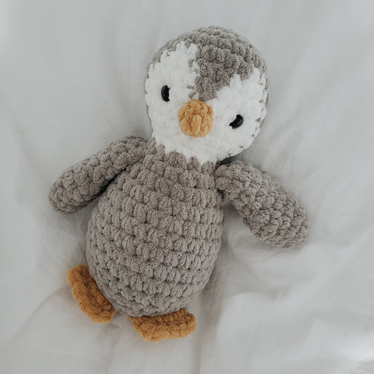 Peppy the Penguin Stuffie (Crochet Pattern)