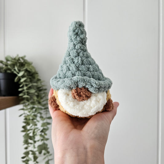 Garden Gnome Chubby Mini Buddy (Crochet Pattern)