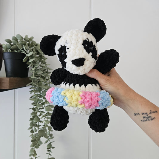 Palms the Beachy Panda (Crochet Pattern)