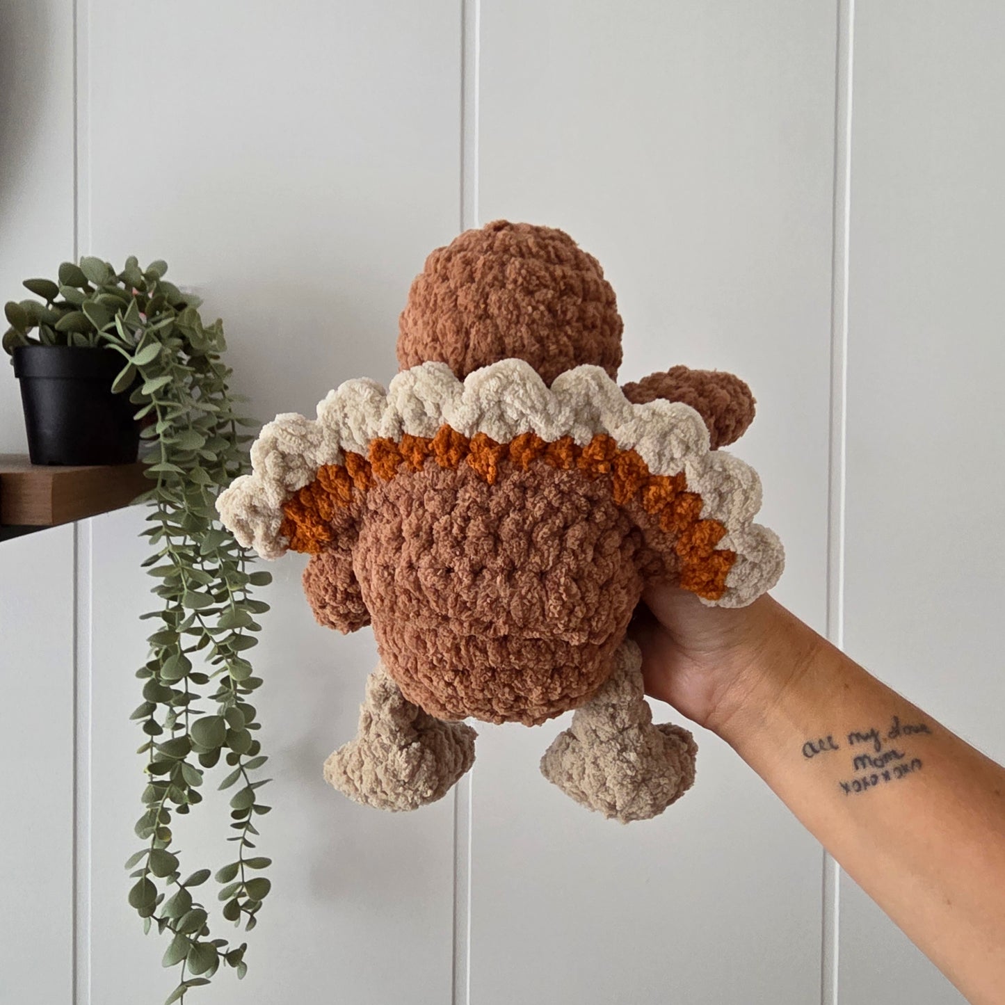 Turkey Stuffie COLOUR GUIDE + Beak, Snood, Tail Pattern (Crochet Pattern)
