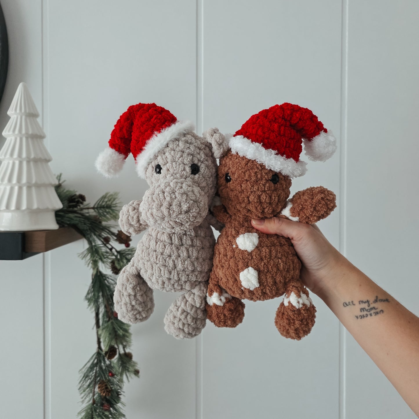 Santa Hat (Crochet Pattern)