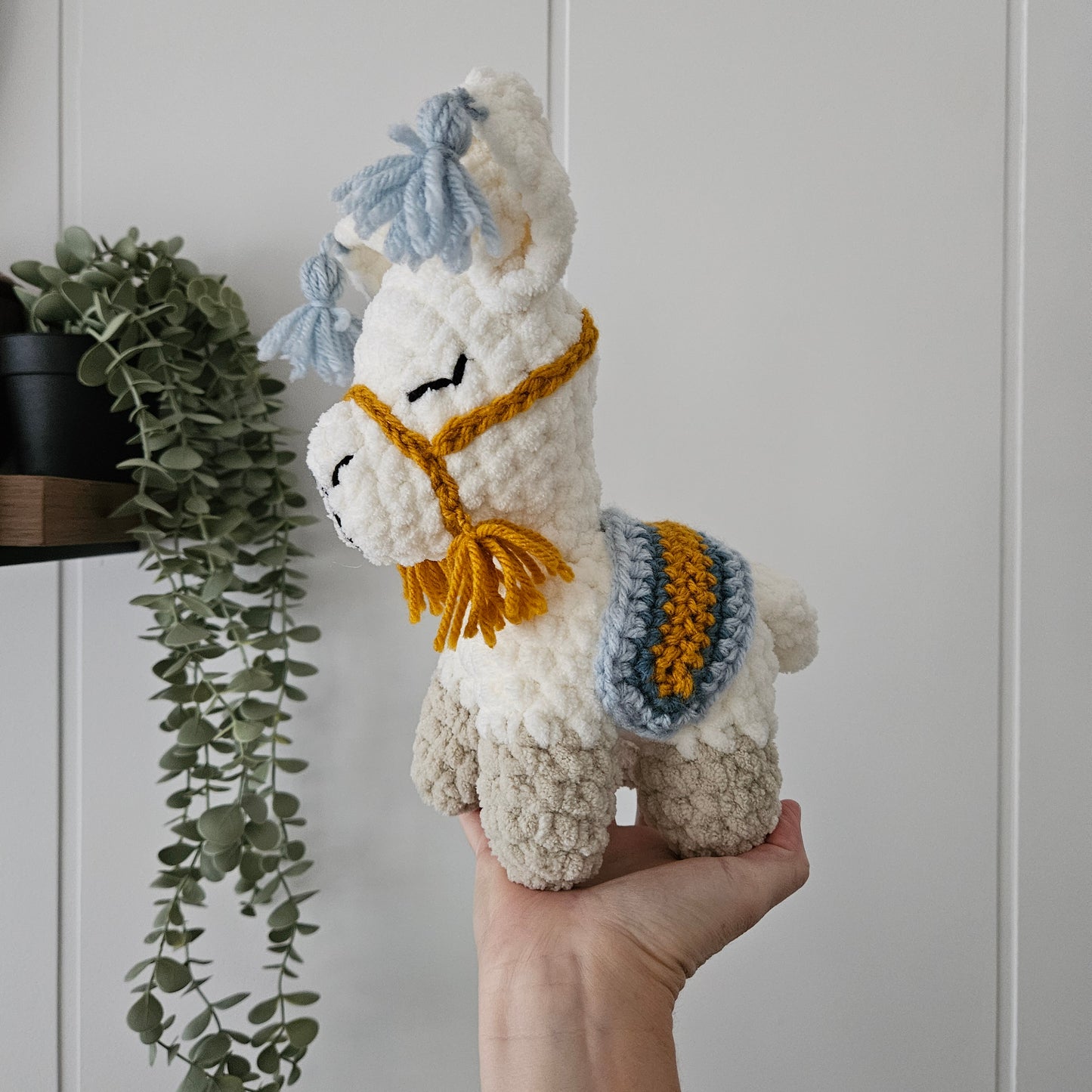 Lottie the Llama Plushie (Crochet Pattern)