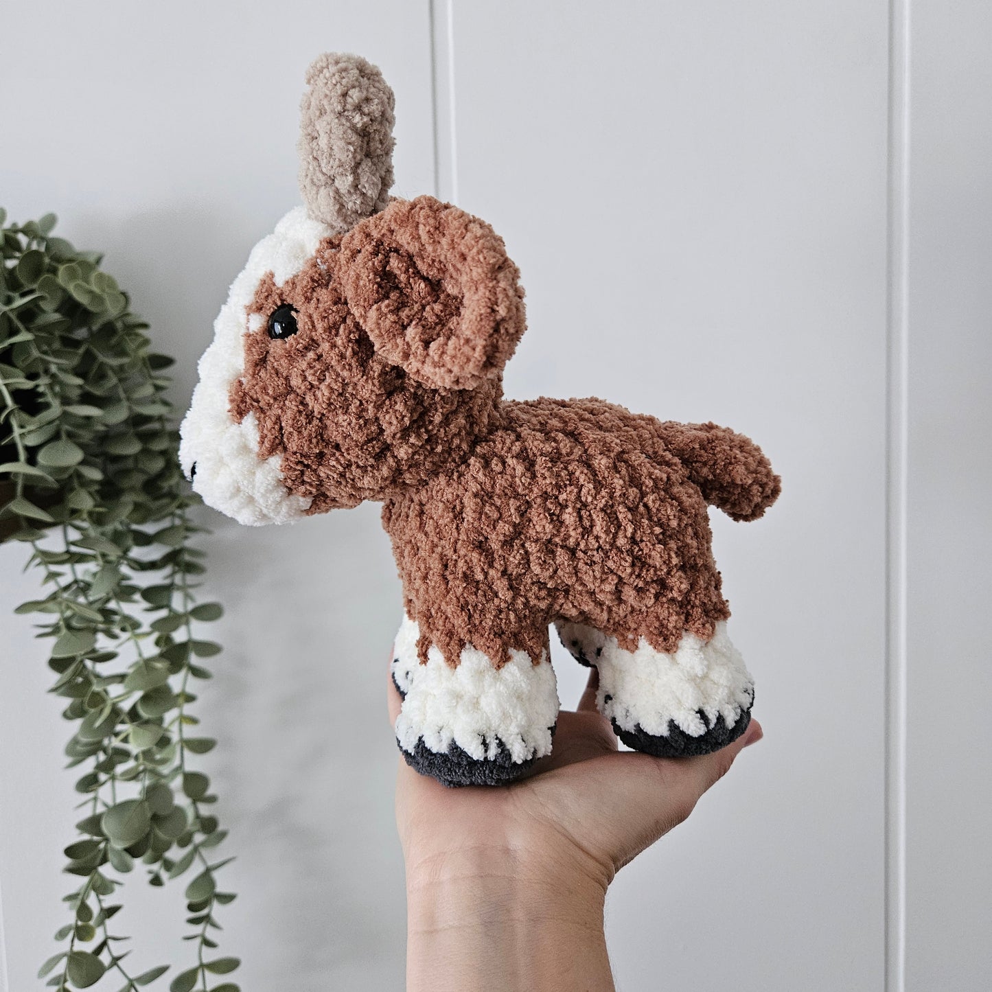 Gibbie the Goat Plushie (Crochet Pattern)