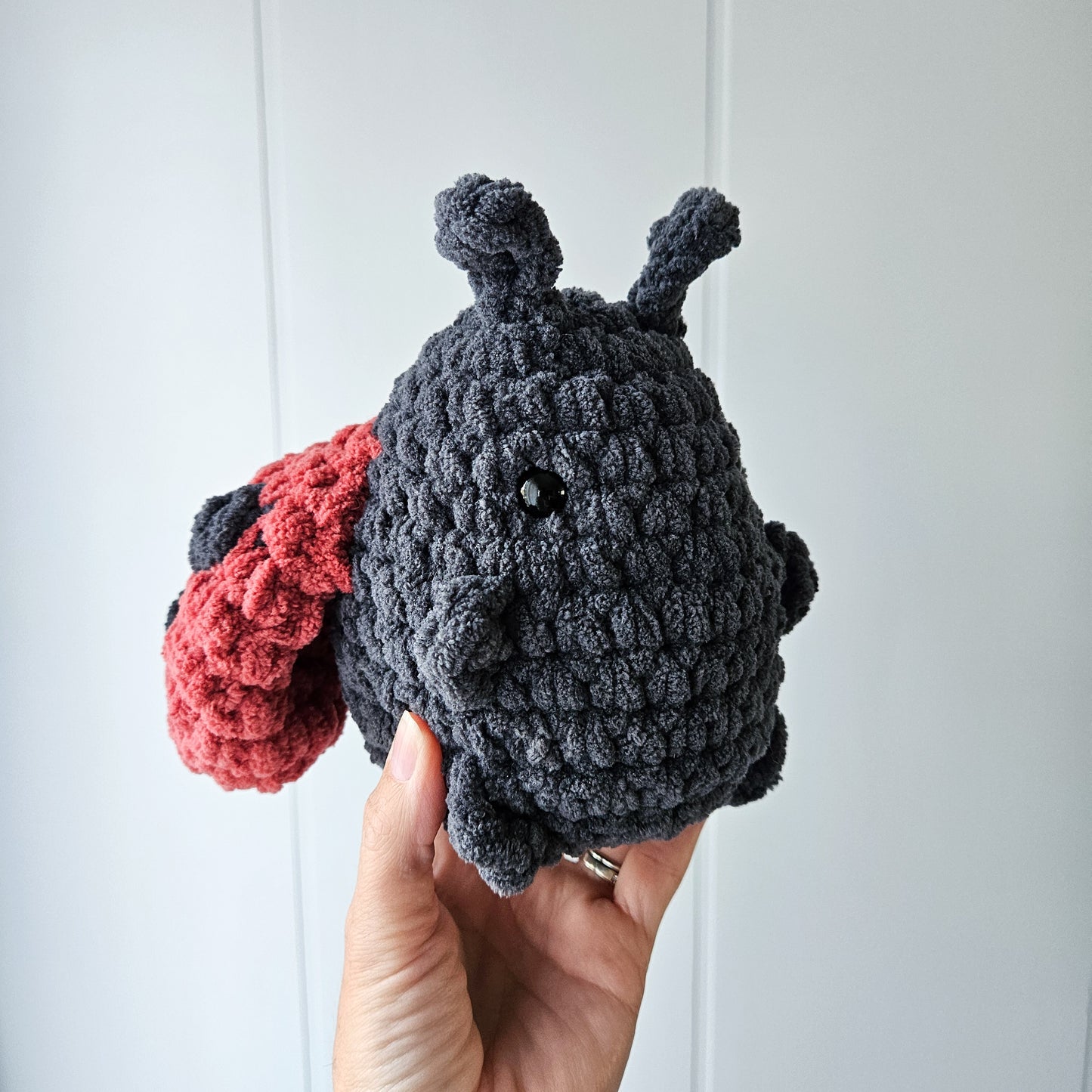 Ladybug Chubby Buddy (Crochet Pattern)