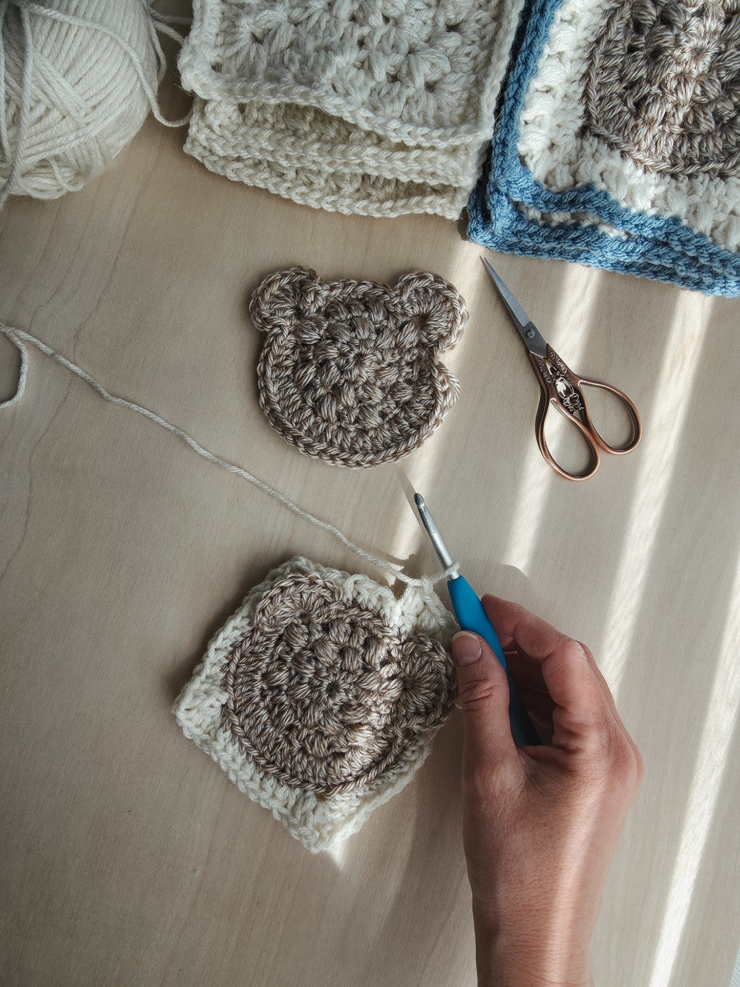 Bear Granny Square Blanket (Crochet Pattern)