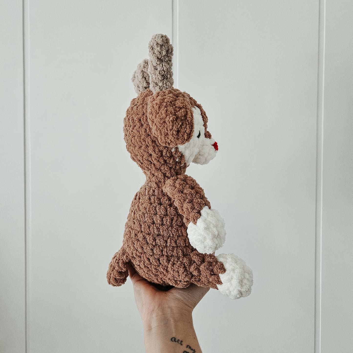 Dixie the Deer Stuffie (Crochet Pattern)