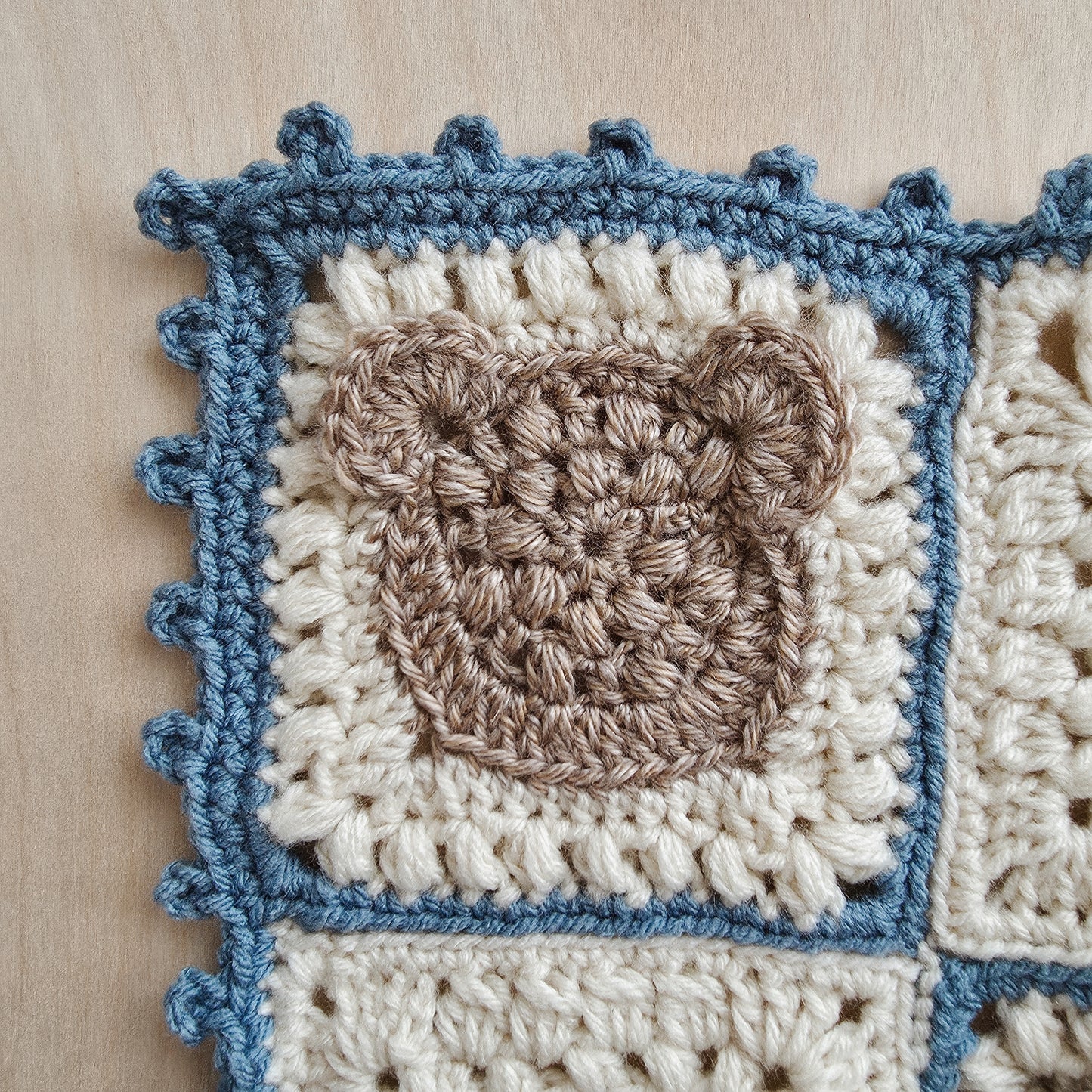 Bear Granny Square Blanket (Crochet Pattern)